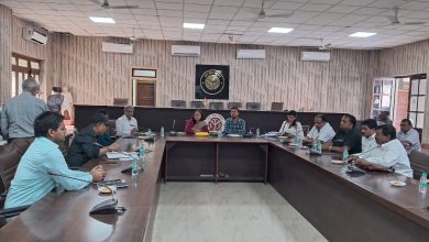 Prayagraj News: Second randomization of EVM machines completed in the presence of Hon'ble General Observer and representatives of all political parties