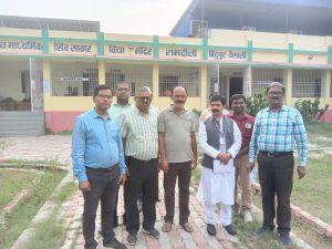 Bihar News-Member of Bihar Child Rights Protection Commission inspected the school in Hajipur