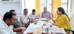 Bihar News Officer in charge reviewed the work being done by the material and ballot papers and media cell