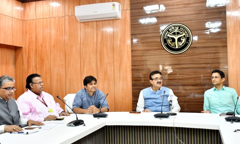 Prayagraj News Meeting of Maha Kumbh 2025 concluded with Prasar Bharati Chairman and officials Rajat