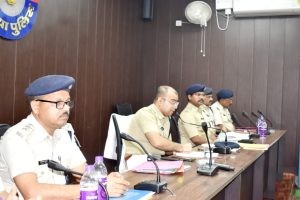 Bihar News A crime seminar was organized by Dr. Shaurya Suman (IPS), Superintendent of Police, West Champaran, Bettiah

 