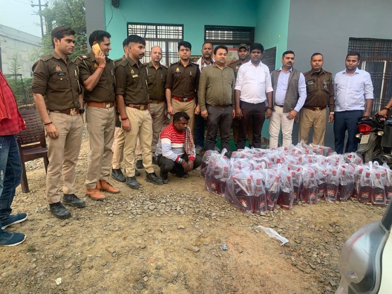 Lucknow News: Illegal liquor worth Rs 10 lakh going from Chandigarh to Bihar recovered in BKT