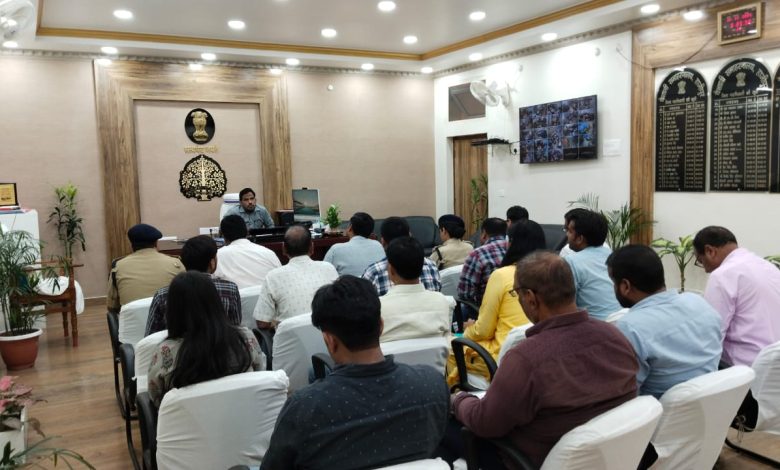 Bihar News-District Officer held a special meeting for pollution control in Hajipur