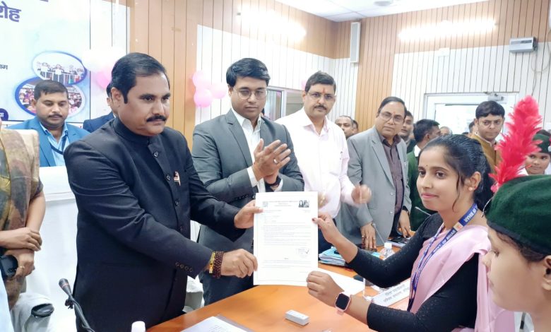 Bihar News It is the responsibility of all of us to shape the future of children: Honorable Minister