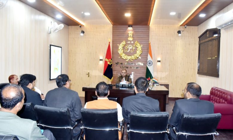 Bihar News Bettiah SP held a review meeting on cases pending in the court