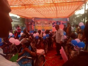 Bihar News On International Day of Persons with Disabilities, 15 battery operated tricycles, 2 tricycles, 1 wheel chair, 3 crutches were distributed to 15 disabled persons