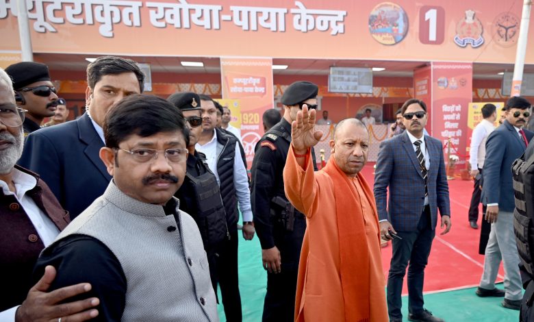 Prayagraj News: CM Yogi inaugurated a 25,000-bed public shelter for devotees in the Maha Kumbh area  