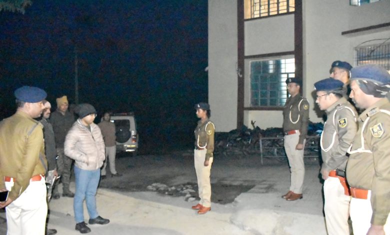 Bihar News Superintendent of Police did a surprise inspection of Bairia police station
