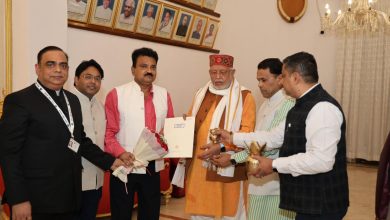 Lucknow News: Ministers Suresh Khanna and Narendra Kashyap invited Governor Karnataka for Maha Kumbh 2025