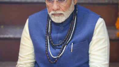 Prayagraj News: तीर्थराज प्रयाग में महाकुम्भ-2025 के सफल आयोजन के लिए यजमान बने पीएम मोदी ने अक्षय वट के समक्ष सभी तीर्थों का किया आह्वान