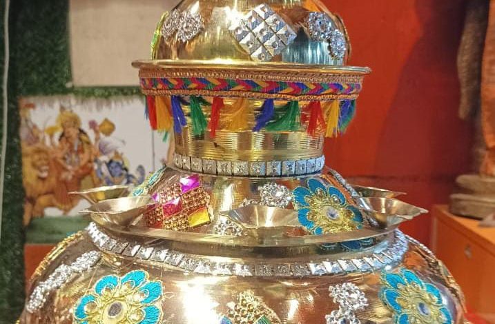 Prayagraj News : Prime Minister Modi performed Kumbhabhishek of Kumbh Kalash at Sangam Nose  