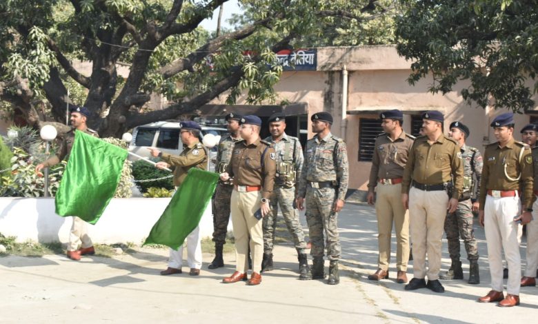 Bihar News Bettiah SP flagged off 15 motorcycle QRT teams