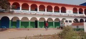 Bihar News-राजापाकर प्रखंड क्षेत्र के उत्क्रमित उच्चतर माध्यमिक विद्यालय लगुरांव बिलंदपुर में प्रधानाध्यापक एवं रात्रि प्रहरी के बीच जमकर हुआ मारपीट