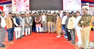 Mahakumbh Nagar Prayagraj News: Meeting held under the chairmanship of ADG Zone and Divisional Commissioner regarding traffic management, parking and disaster management in Mahakumbh-2025
