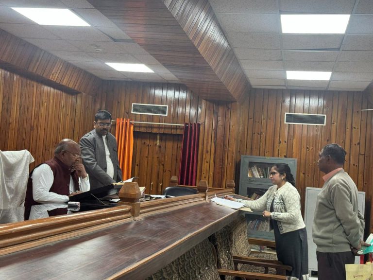 Lucknow News: Uttar Pradesh Backward Classes State Commission heard various complaints, many cases were resolved