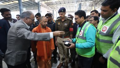 Mahakumbha Nagar Prayagraj: Chief Minister visited Dashashwamedh Mahadev, performed the aarti of Maa Ganga at Dashashwamedh Ghat, sought blessings for the successful organization of Mahakumbh  