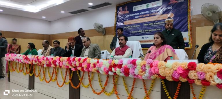 Lucknow News: Employment department is setting new standards every day to provide employment opportunities to the candidates seeking employment.