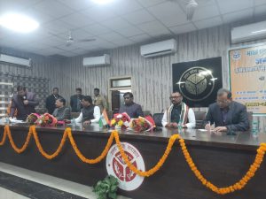Prayagraj News: 'Bharat Ratna' Atal ji's birth centenary celebrations were broadcast live in the Collectorate auditorium