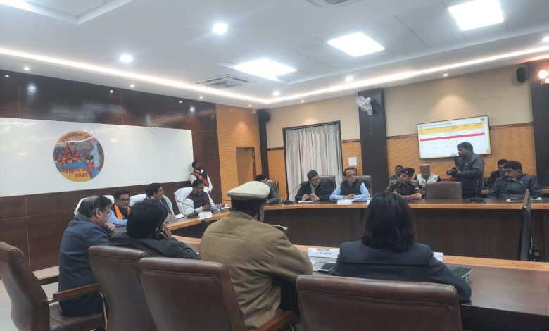 Prayagraj News: Hon'ble Minister, Urban Development reviewed the ongoing construction works of Maha Kumbh-2025 and urban development works  