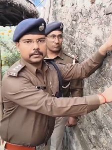 Bihar News A poster was pasted on the house after playing a drum
