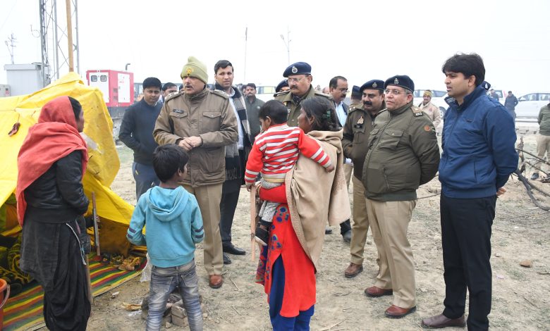 Prayagraj News: Joint inspection of the construction works being done in view of Maha Kumbh-2025 by ADG Zone, Maha Kumbh Mela Officer, Police Commissioner, District Magistrate and other officials