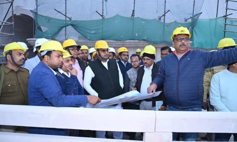 Bihar News-भवन निर्माण मंत्री ने वैशाली में निर्माणाधीन बुद्ध स्मृति स्तूप का किया निरीक्षण