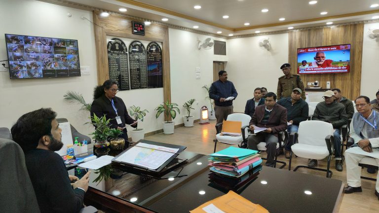 Bihar News-Launch special campaign to stop animal smuggling: District Magistrate