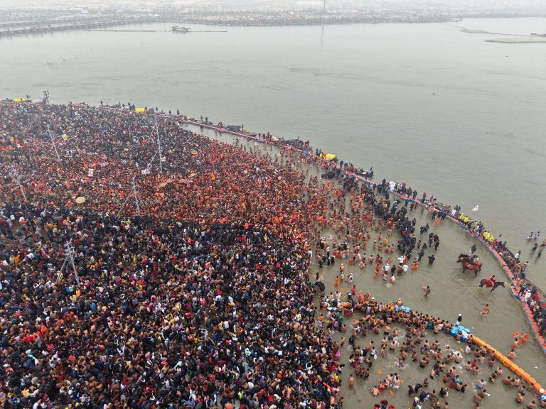 Mahakumbha Nagar Prayagraj News: Mahakumbh became the number one trend on social media, more than 3.5 crore devotees took bath on Amrit Snan festival