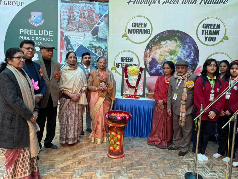 Agra News: Winners smile on their faces in the 4th Shell Win Badminton Tournament