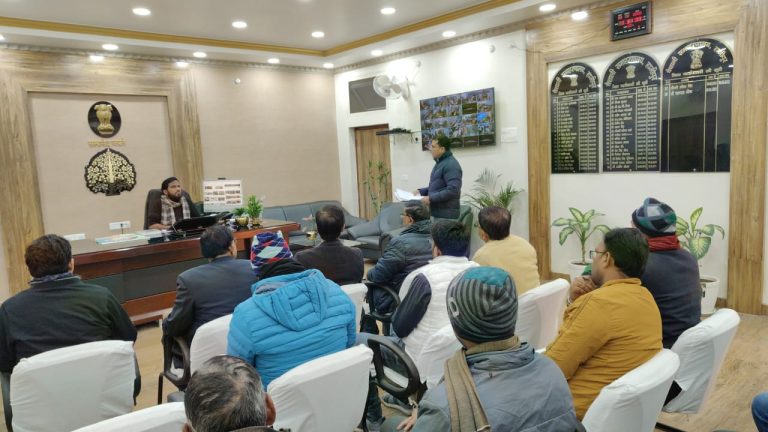 Bihar News-For innovation and more profit in farming, do farming of dragon fruit and pineapple: District Magistrate