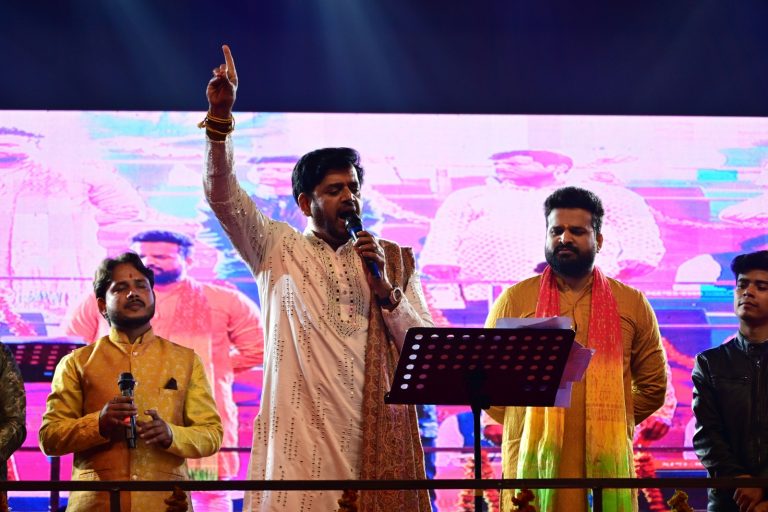 Mahakumbha Nagar Prayagraj News: Mahasangam of culture in Ganga Pandal: Grand cultural evening decorated with classical music, bhajans and dance  