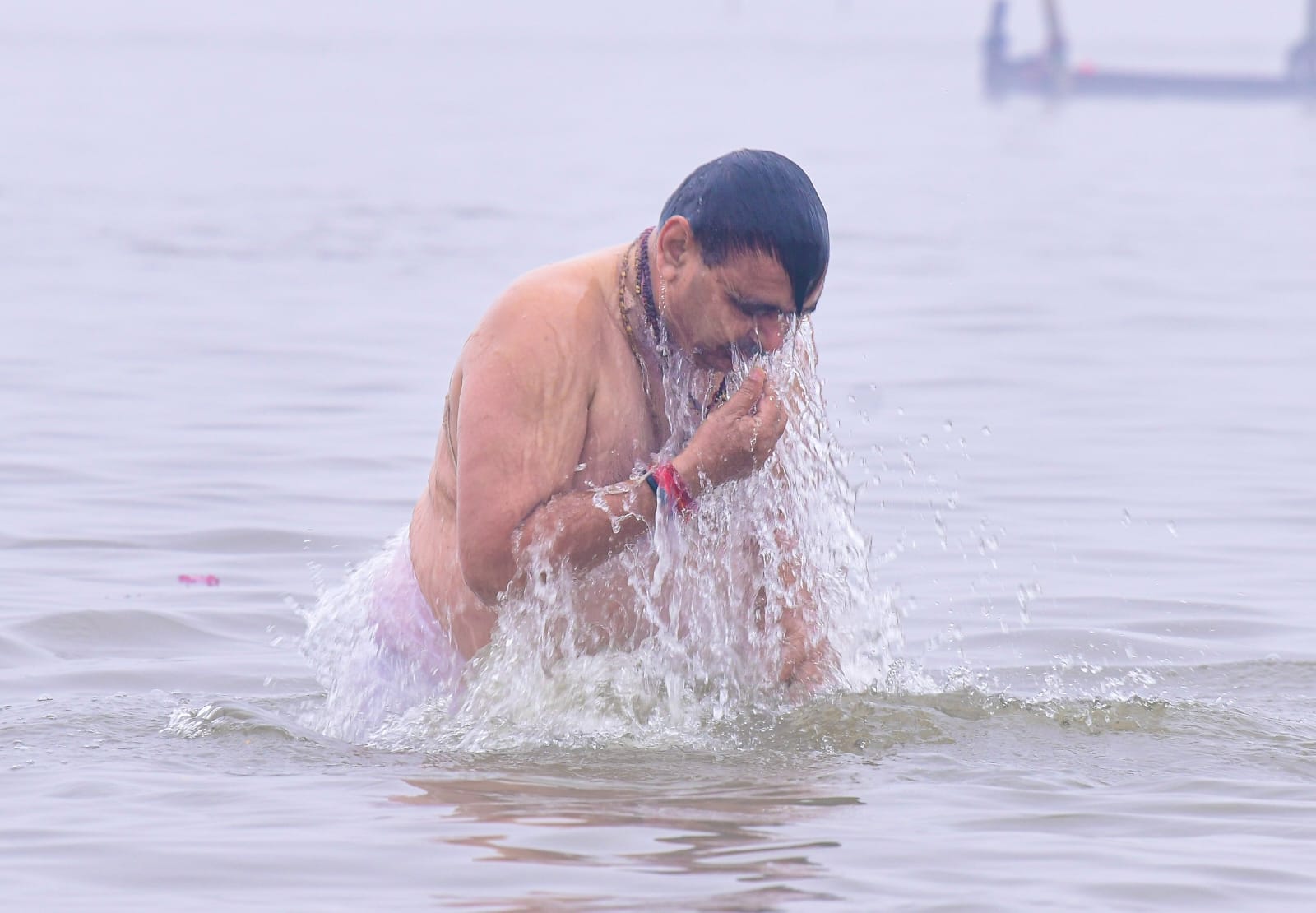 Mahakumbha Nagar Prayagraj News: Rajasthan Chief Minister Bhajanlal Sharma took a holy dip in Sangam