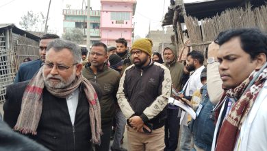 Bihar News Sikta MLA Virendra Prasad Gupta reached to meet the victim families on the suspicious death in Mathia village