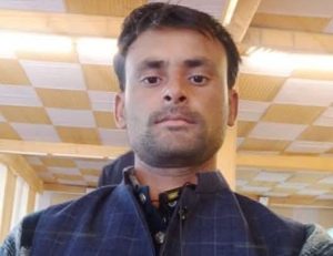 Etawah News: अज्ञात वाहन की टक्कर पति की दर्दनाक मौत, पत्नी घायल