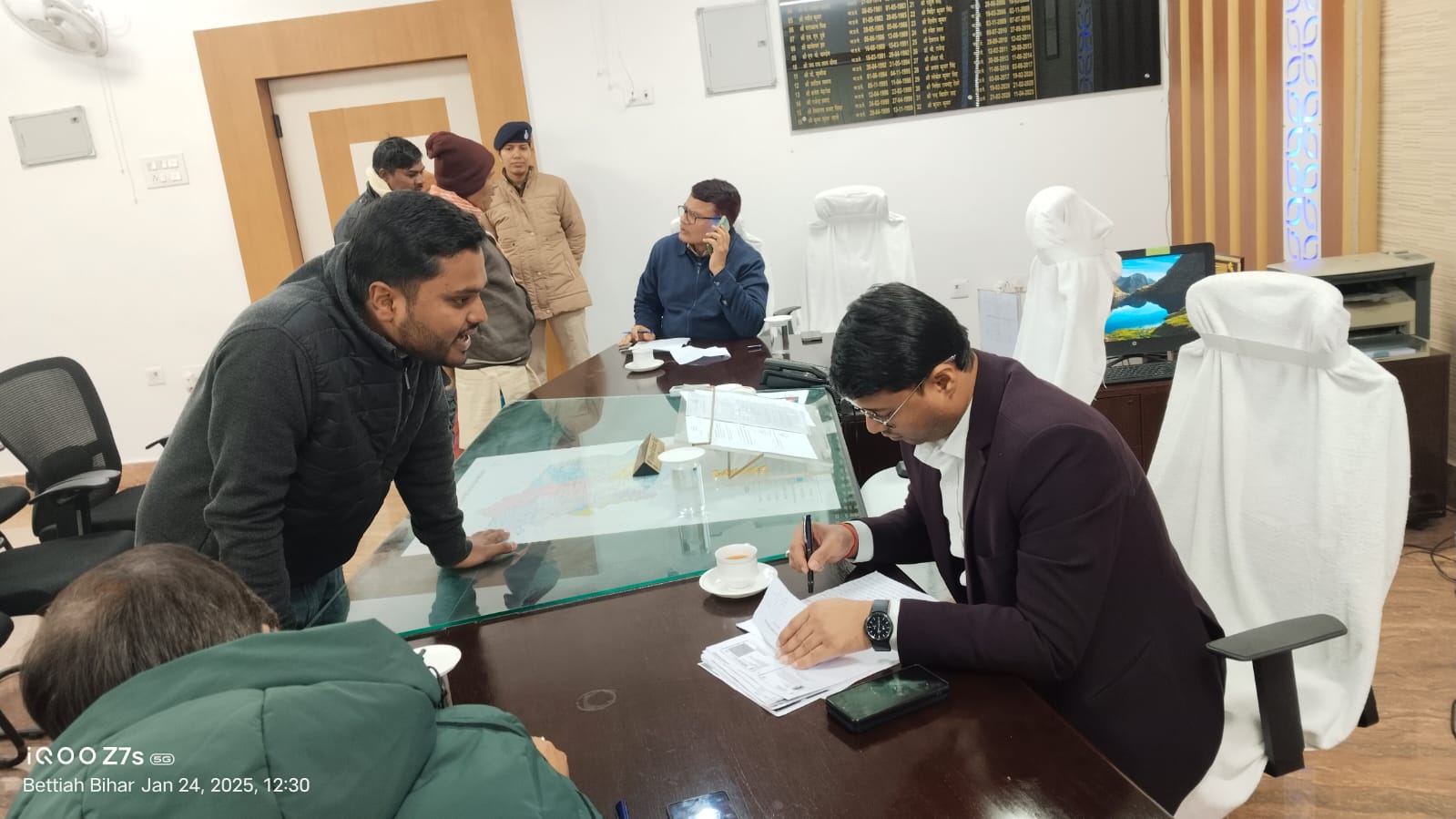 Bihar News 37 cases were heard in the District Magistrate's public court