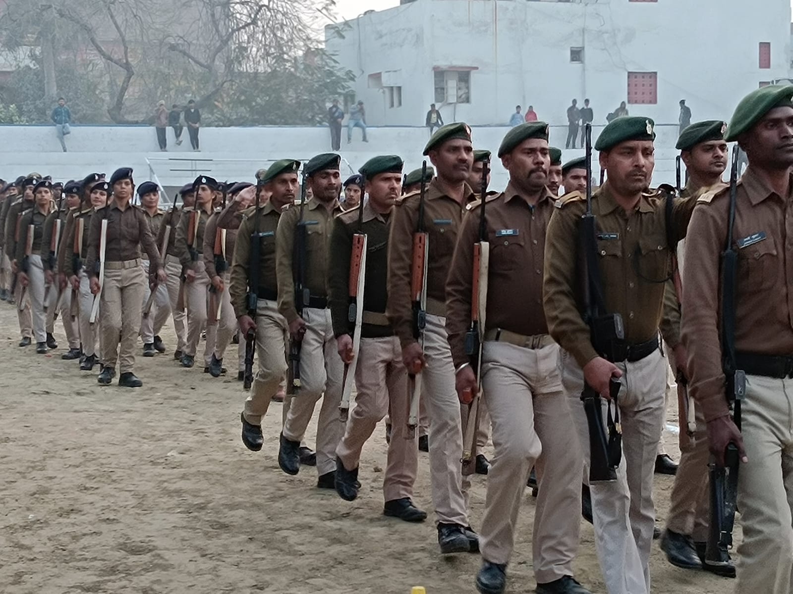 Bihar News- Republic Day full dress parade held at Akshayvat Rai Stadium