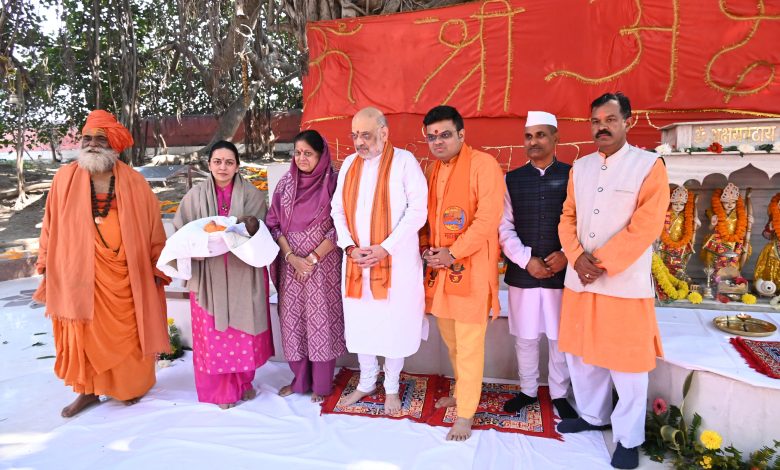 Mahakumbha Nagar Prayagraj News: Home Minister Amit Shah and Chief Minister Yogi visited Akshayvat  