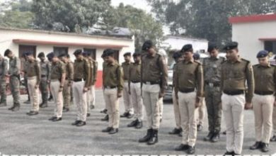 BiharNews On the occasion of Martyr's Day, Bettiah Police observed 2 minutes silence in various police establishments of West Champaran Bettiah district