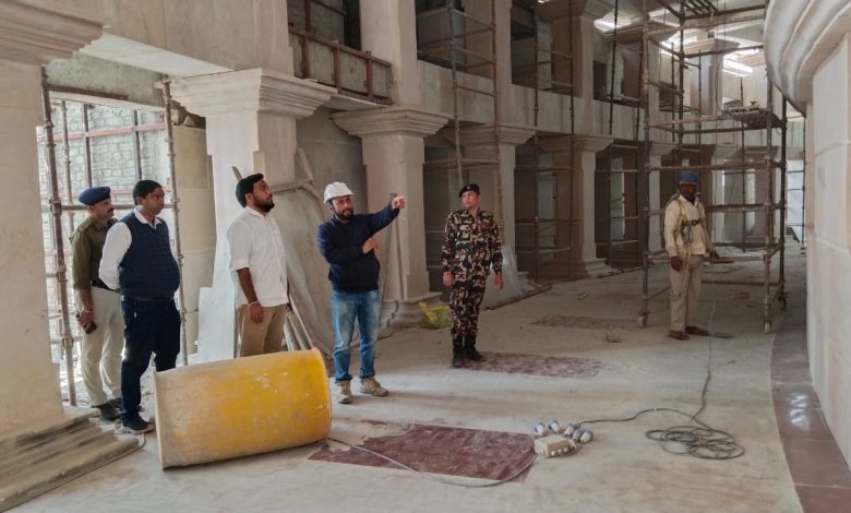 Bihar News-The District Magistrate inspected the construction work of the Buddha Samyak Darshan Museum-cum- Memorial Stupa