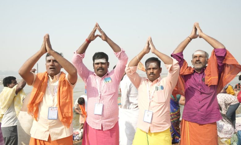Mahakumbha Nagar Prayagraj News: Representatives of Kashi Tamil Sangam reached Prayagraj Mahakumbh, witnessed the great gathering of faith.
