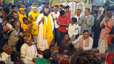 Bihar News- A grand Ashtayam Yagna was organized after the Shivling Pran Pratishtha in the newly built Shiv Mandir Neelkanth Tapeshwar Nath Mandir in Ward No. 8 under Rajapakar North Panchayat of Rajapakar block area.