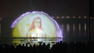 Mahakumbha Nagar Prayagraj News: More than 5 thousand devotees watch the laser show every day during Mahakumbh, even after this the laser light show will continue regularly on the banks of Yamuna