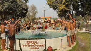 Mahakumbha Nagar Prayagraj News: Prisoners lodged in the state's jails became participants of virtue by bathing in the Amrit water of Triveni