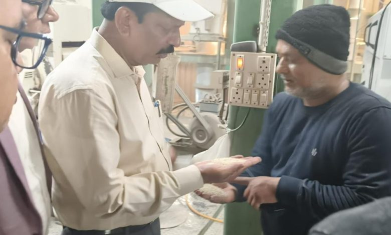 Bihar News District Magistrate inspected Sai Agro Industries, Kumarbagh