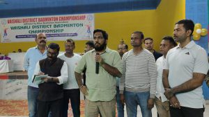 Bihar News-Study diligently and play diligently : District Magistrate