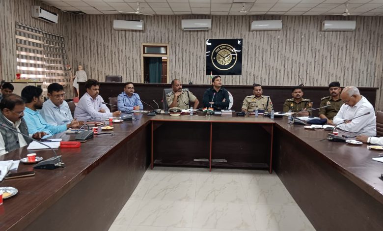 Prayagraj News: The District Magistrate appealed to celebrate the festivals peacefully with mutual brotherhood and harmony