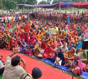 Bihar News-District Magistrate Shri Yashpal Meena has wished all the residents of the district a happy Holi, the festival of colours, and wished them happiness and prosperity.