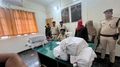 BiharNews Two smugglers arrested with 65 kg ganja, Bolero seized