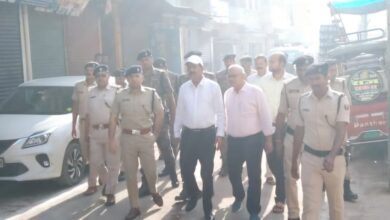 Bihar News To ensure that Eid festival is celebrated in a peaceful and harmonious environment, the District Magistrate, Superintendent of Police, Bettiah and other senior officials visited various areas of the city
