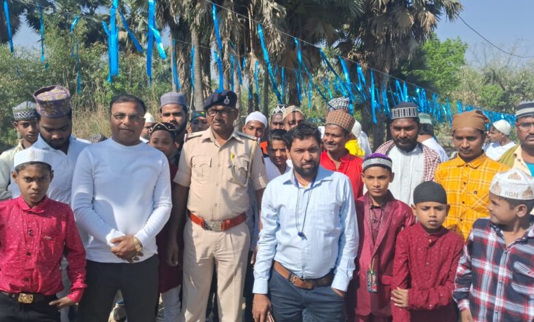 Bihar News:- Rajapakar- Eid ul Fitr festival was celebrated peacefully and joyously in various parts of the block area